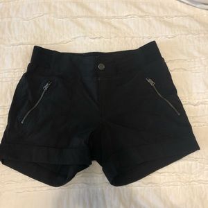 Athleta trekke shorts